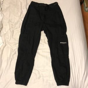 Bershka High-rise Black Cargo Pants with Buckle Belt Size 6